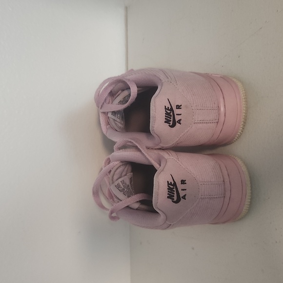 Nike Air Force 1 LV8 corduroy shoes - Picture 5 of 7